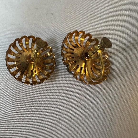 Vintage courting couple Limoges style earrings - Picture 6 of 6
